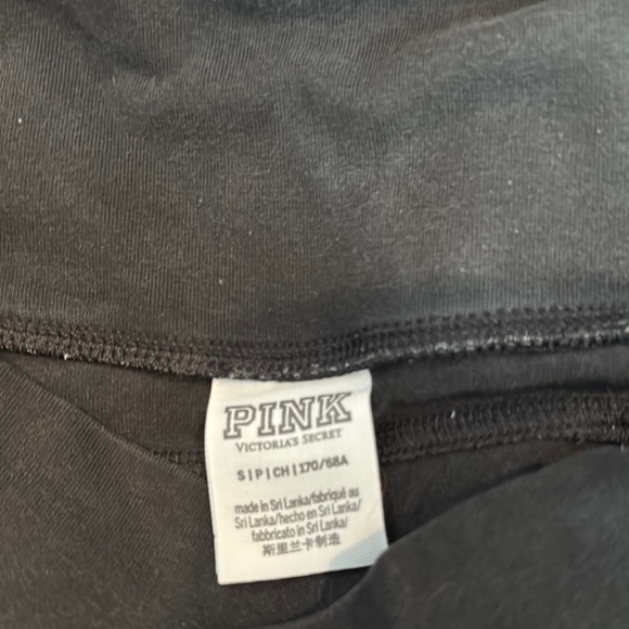 PINK Victoria's Secret Black Leggings Sleek Form-Fitting Design - Picture 2 of 2